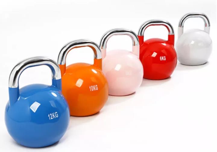 Comórtas kettlebells: bealach nua aclaíochta